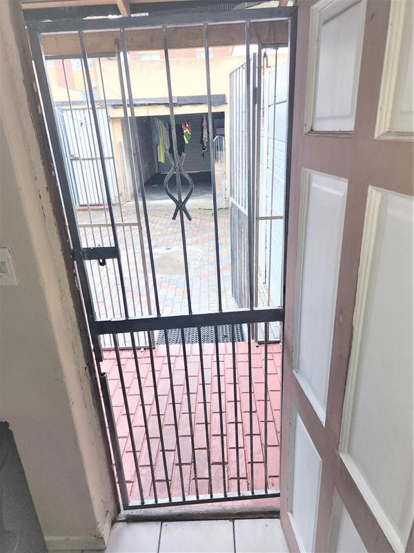 2 Bedroom Property for Sale in Parow Western Cape